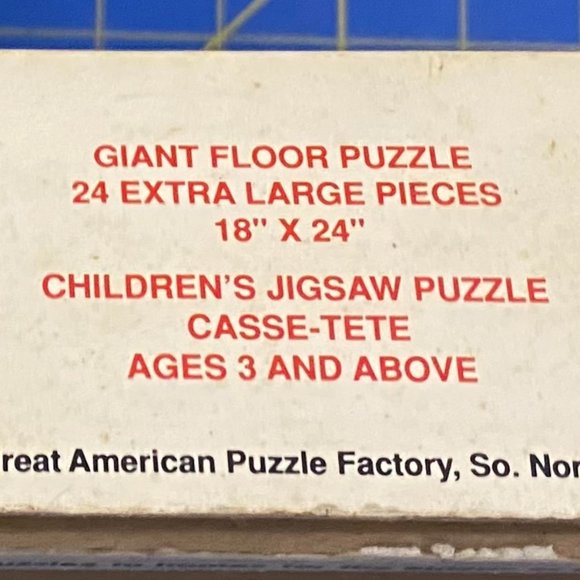 Clifford The Big Red Dog Giant Floor Puzzle - Picture 3 of 6